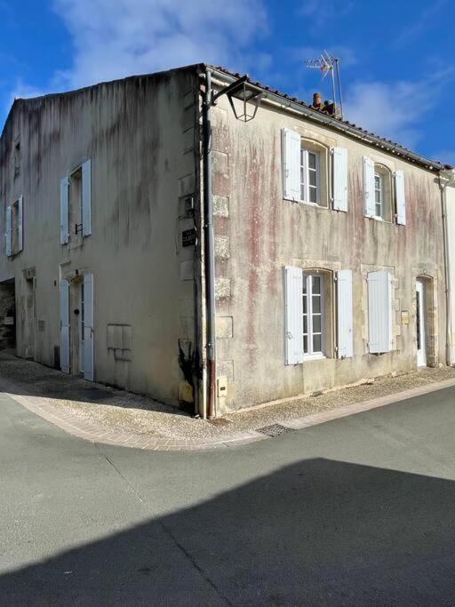 Appartement Vue Sur La Charente Soubise Екстериор снимка